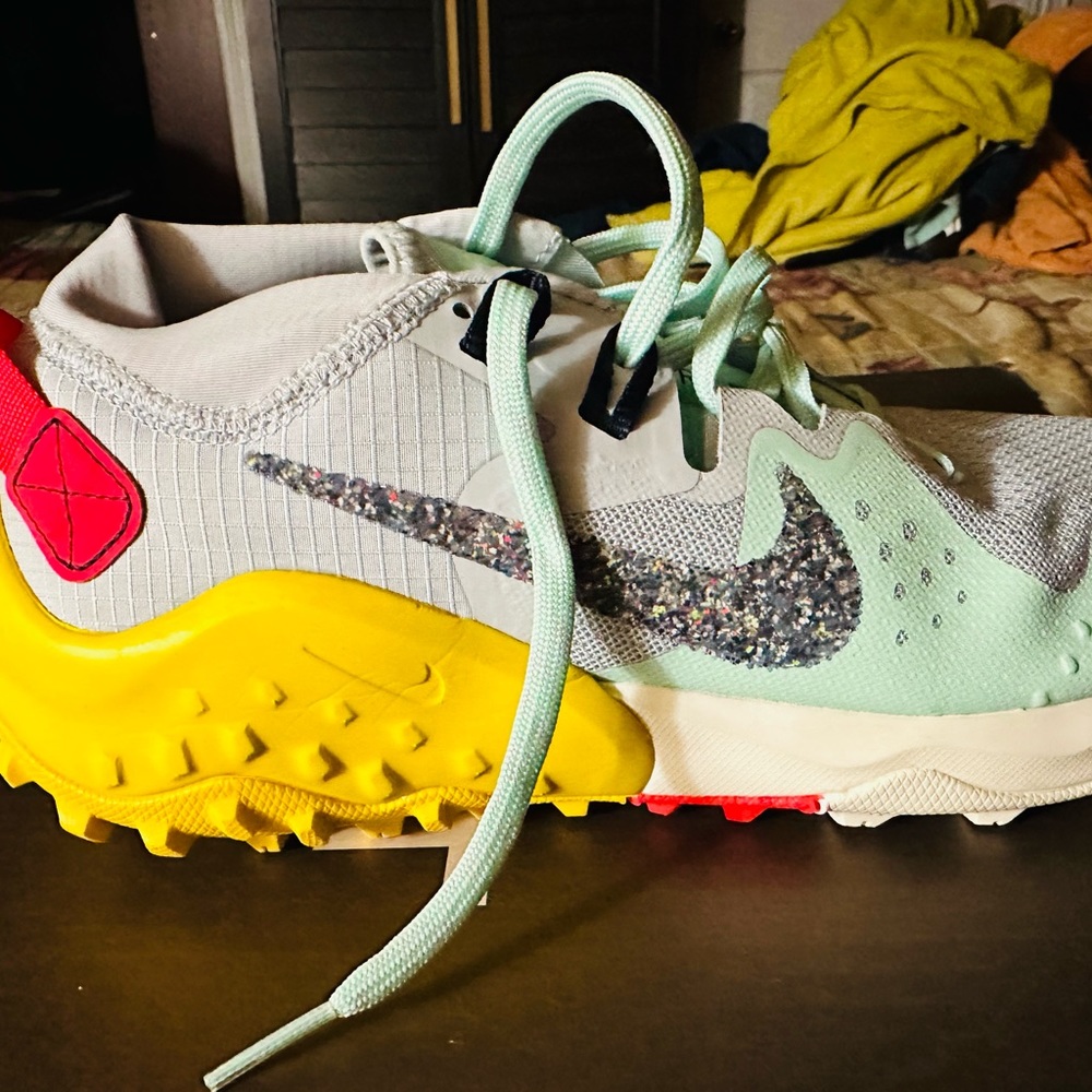 Shoes new size 8